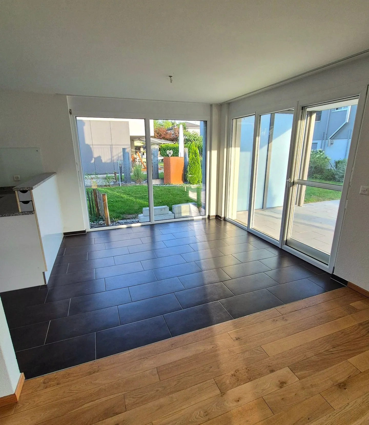 Casa bifamiliare con comfort moderno in una posizione tranquilla a Weinfelden - Foto 3 di 12