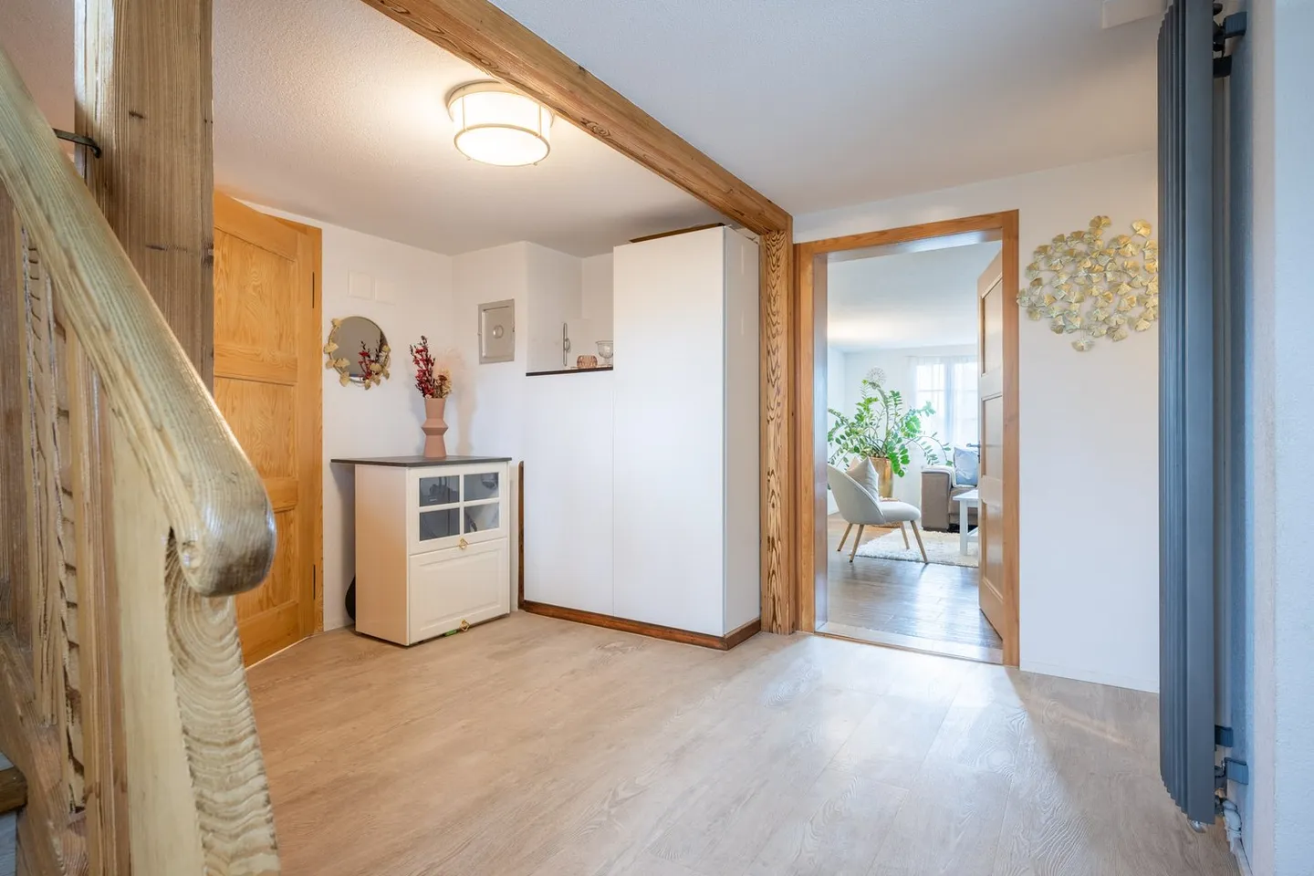 Propriété d'investissement charmante avec un flair historique - petite maison multifamiliale à Reutigen - Photo 8 sur 34