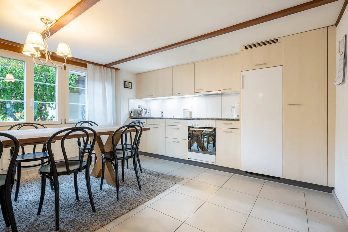 Propriété d'investissement charmante avec un flair historique - petite maison multifamiliale à Reutigen - Photo 9 sur 34