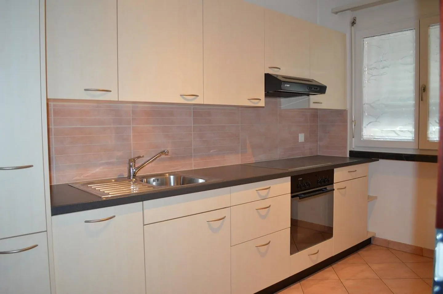 Appartamento 2.5 stanze al terzo piano - Foto 4 di 10