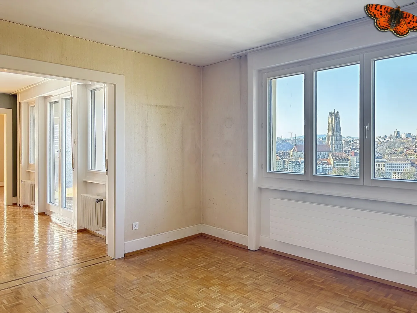 House with 3 apartments and panoramic view (sale by tender) - Photo 14 of 25