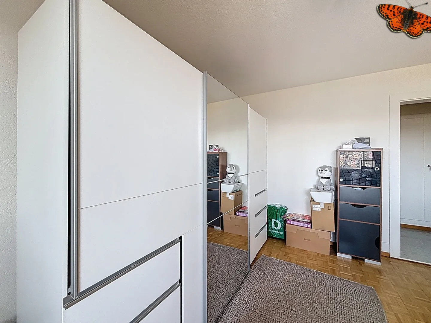 House with 3 apartments and panoramic view (sale by tender) - Photo 21 of 25