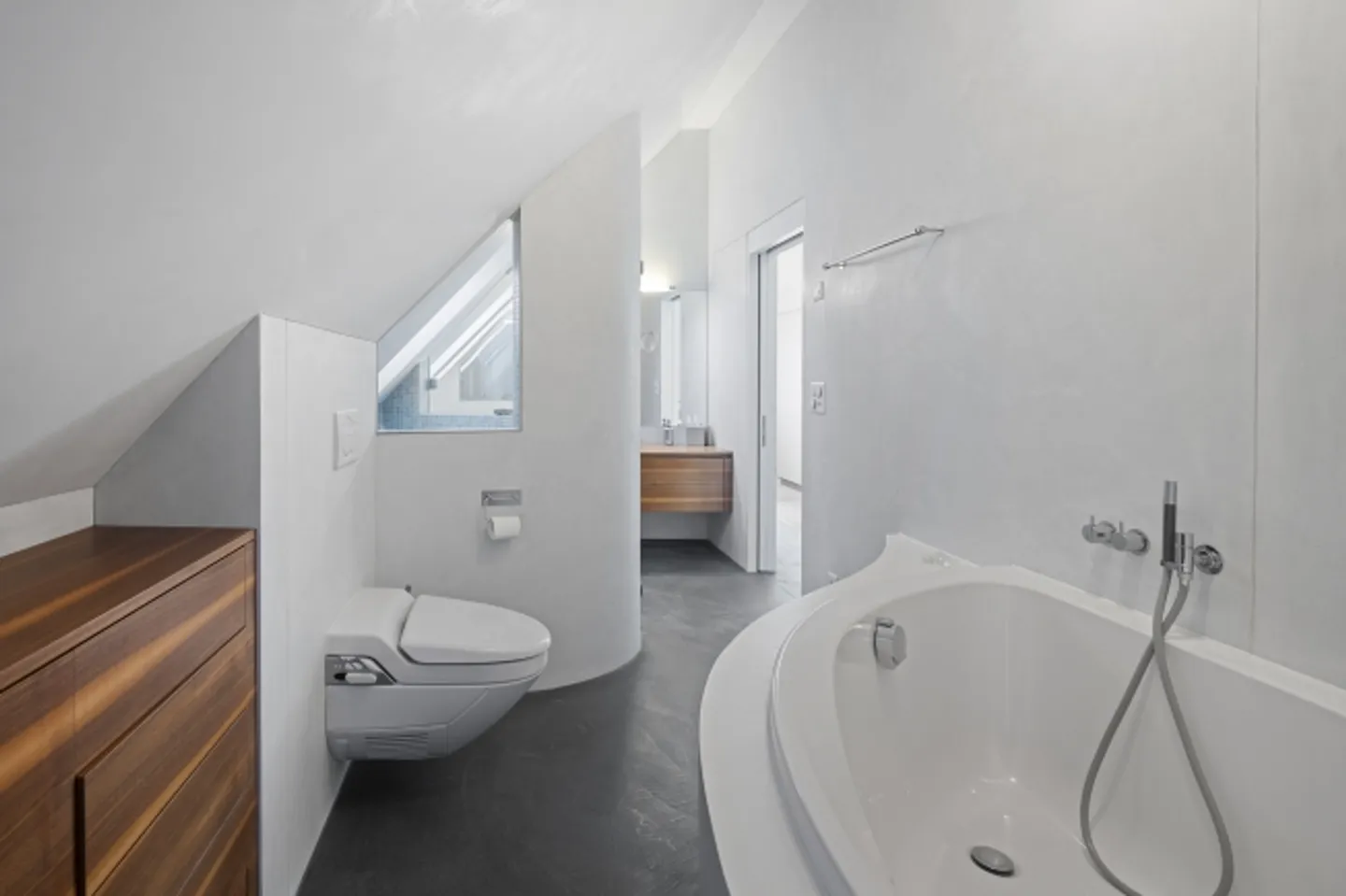 Oasis de vie centrale dans un emplacement privilégié - Photo 10 sur 13