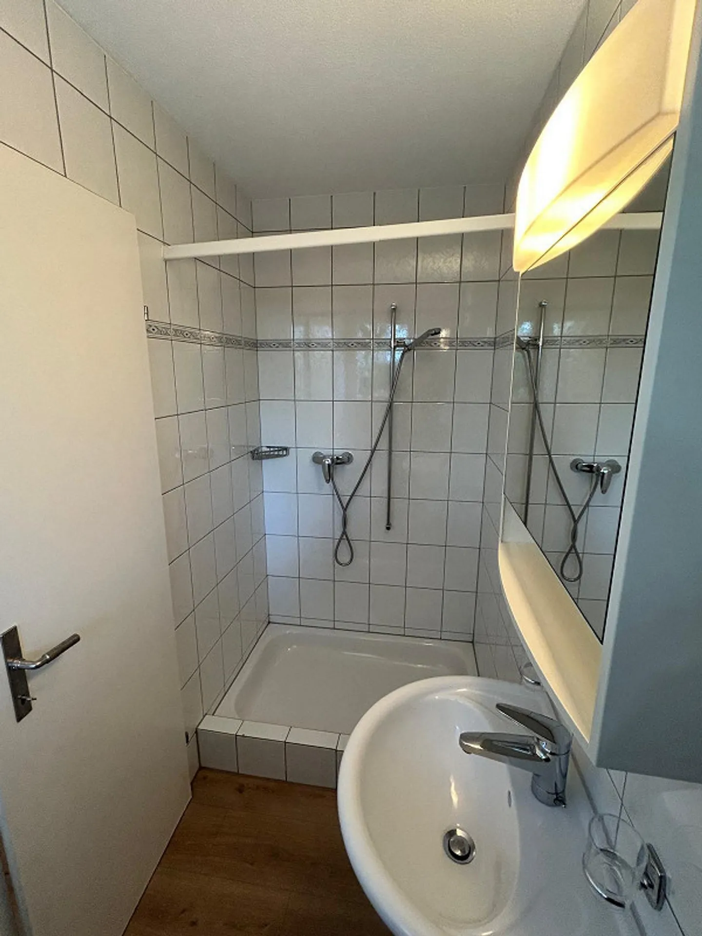 Maison de ville spacieuse de 6,5 pièces - Photo 7 sur 12