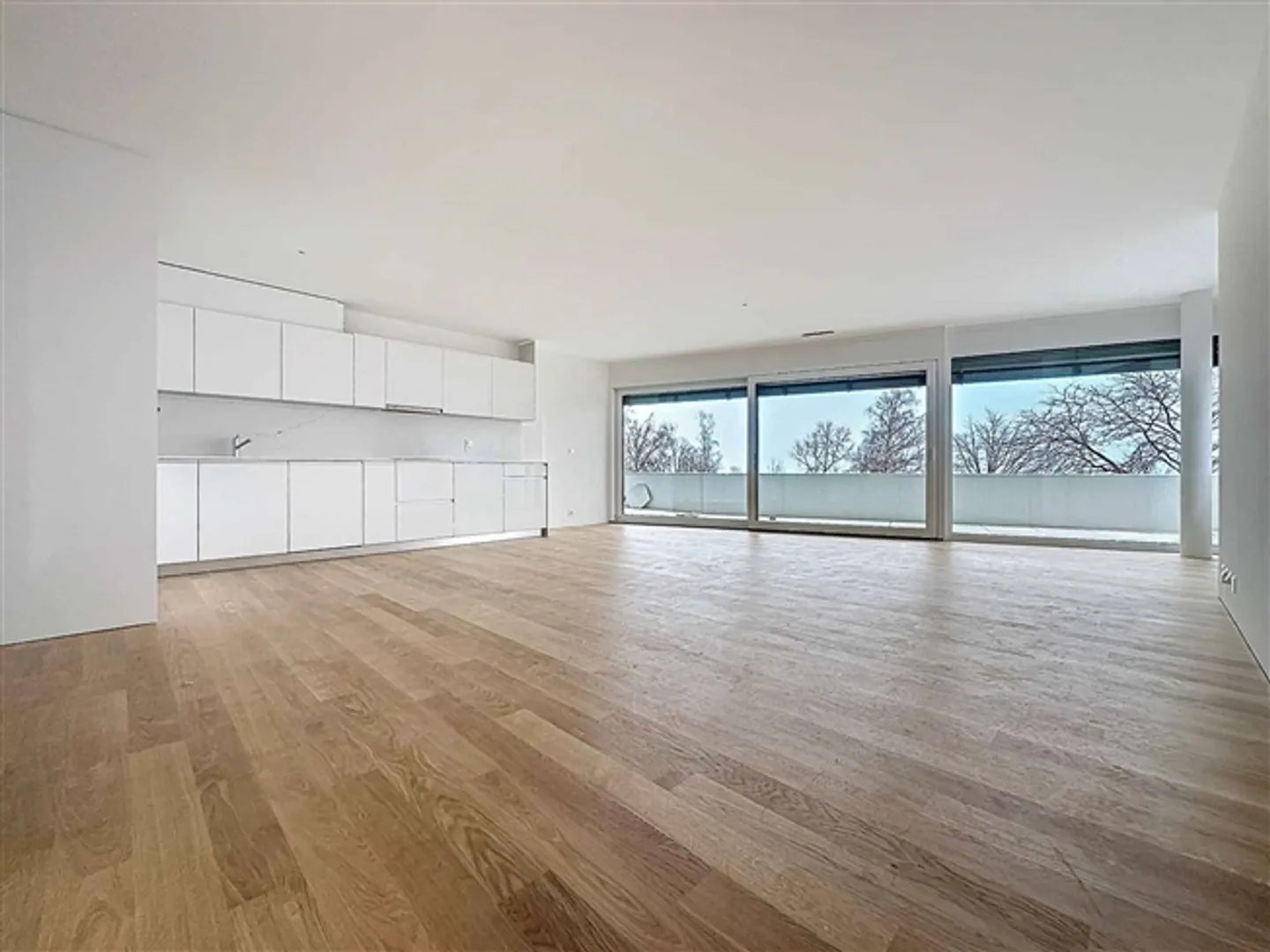 Magnifique appartement de 3.5 pièces avec terrasses couvertes, jardins et vue la - Photo 4 sur 13