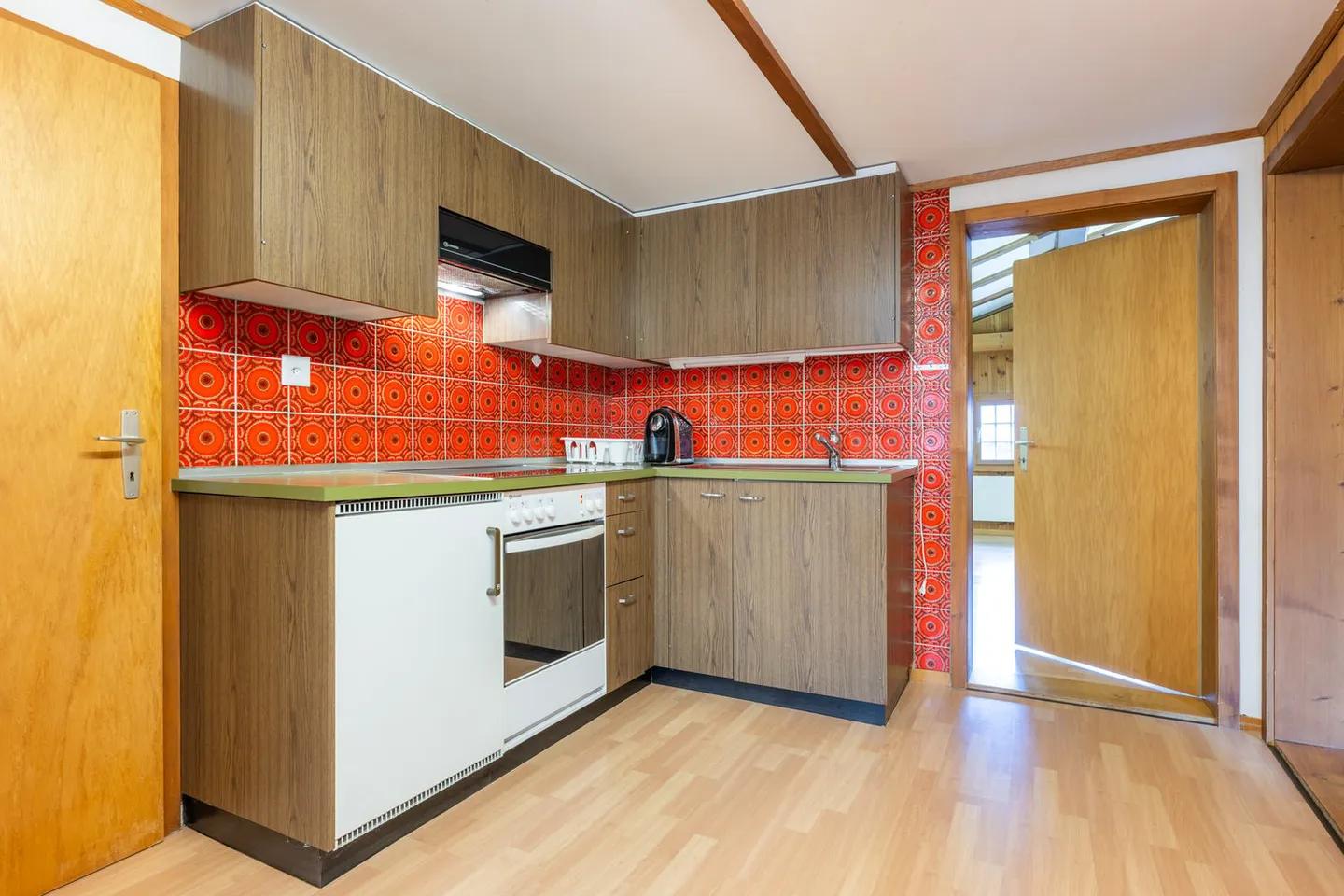 Propriété d'investissement charmante avec un flair historique - petite maison multifamiliale à Reutigen - Photo 23 sur 34