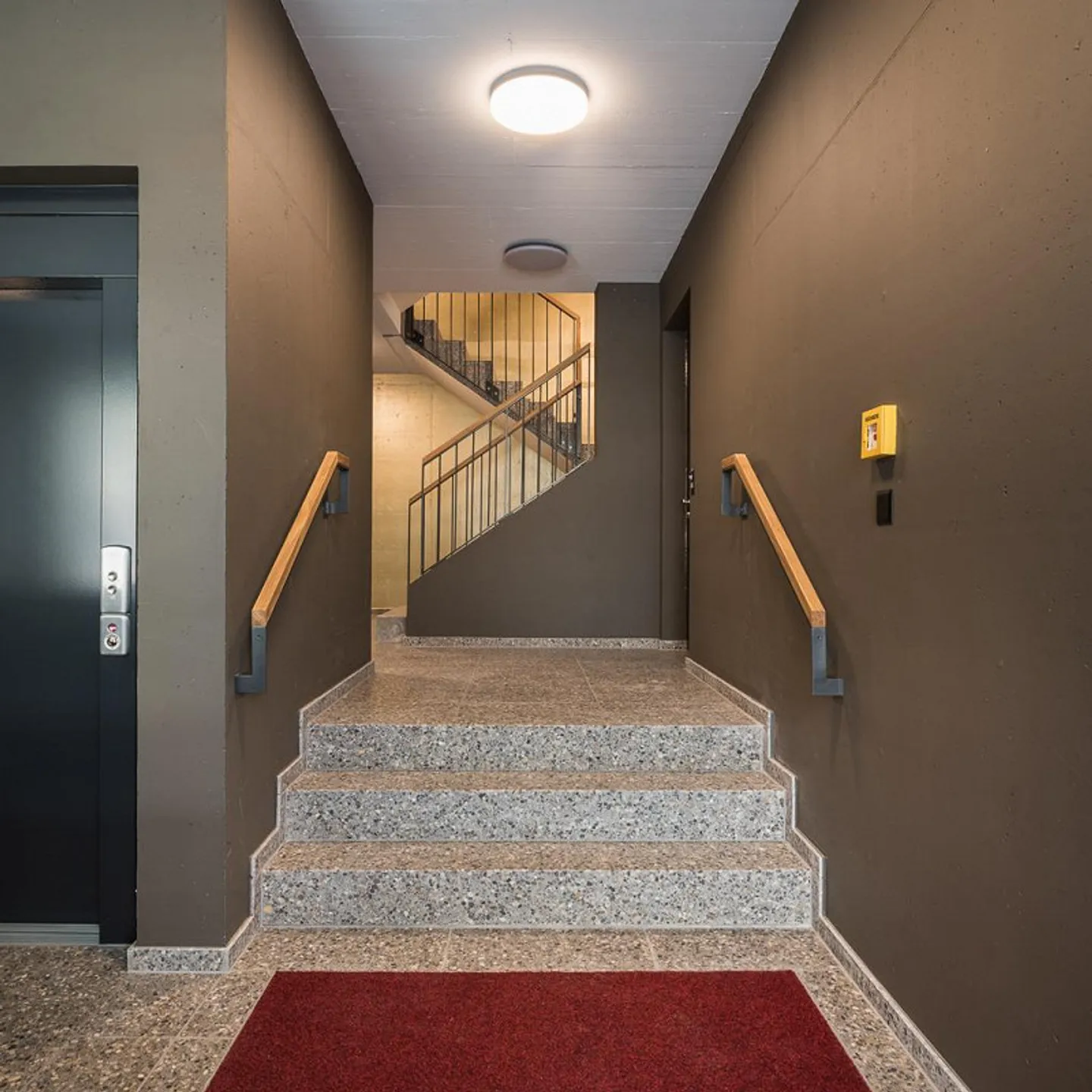 Great City Apartment - Photo 2 of 9