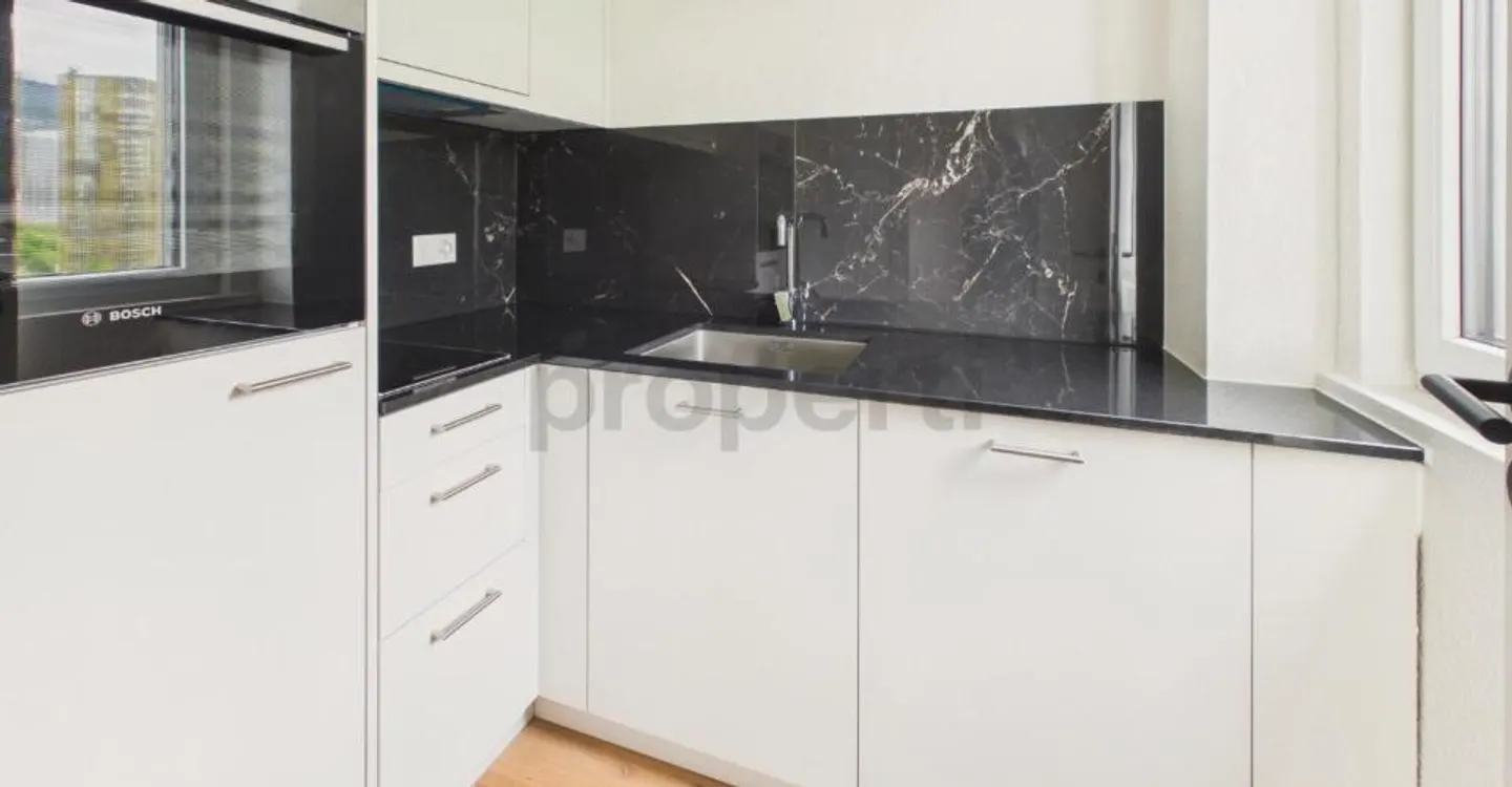 Erstbezug nach Renovation  Moderne 1.5-Zimmer-Wohnung mit Pilatusblick - Foto 5 di 8