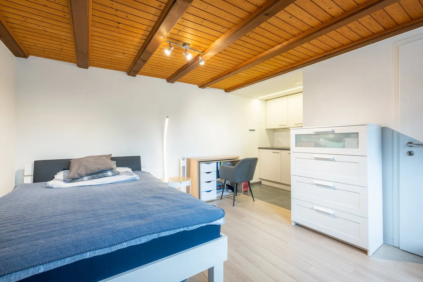 Propriété d'investissement charmante avec un flair historique - petite maison multifamiliale à Reutigen - Photo 27 sur 34