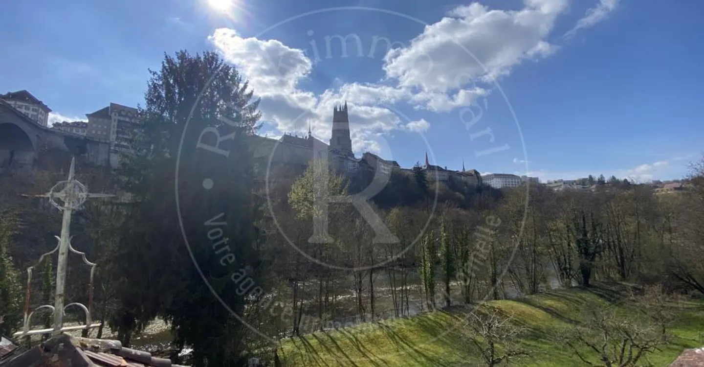 Ein charaktervolles Zuhause im Herzen der Altstadt von Freiburg - Foto 2 von 10