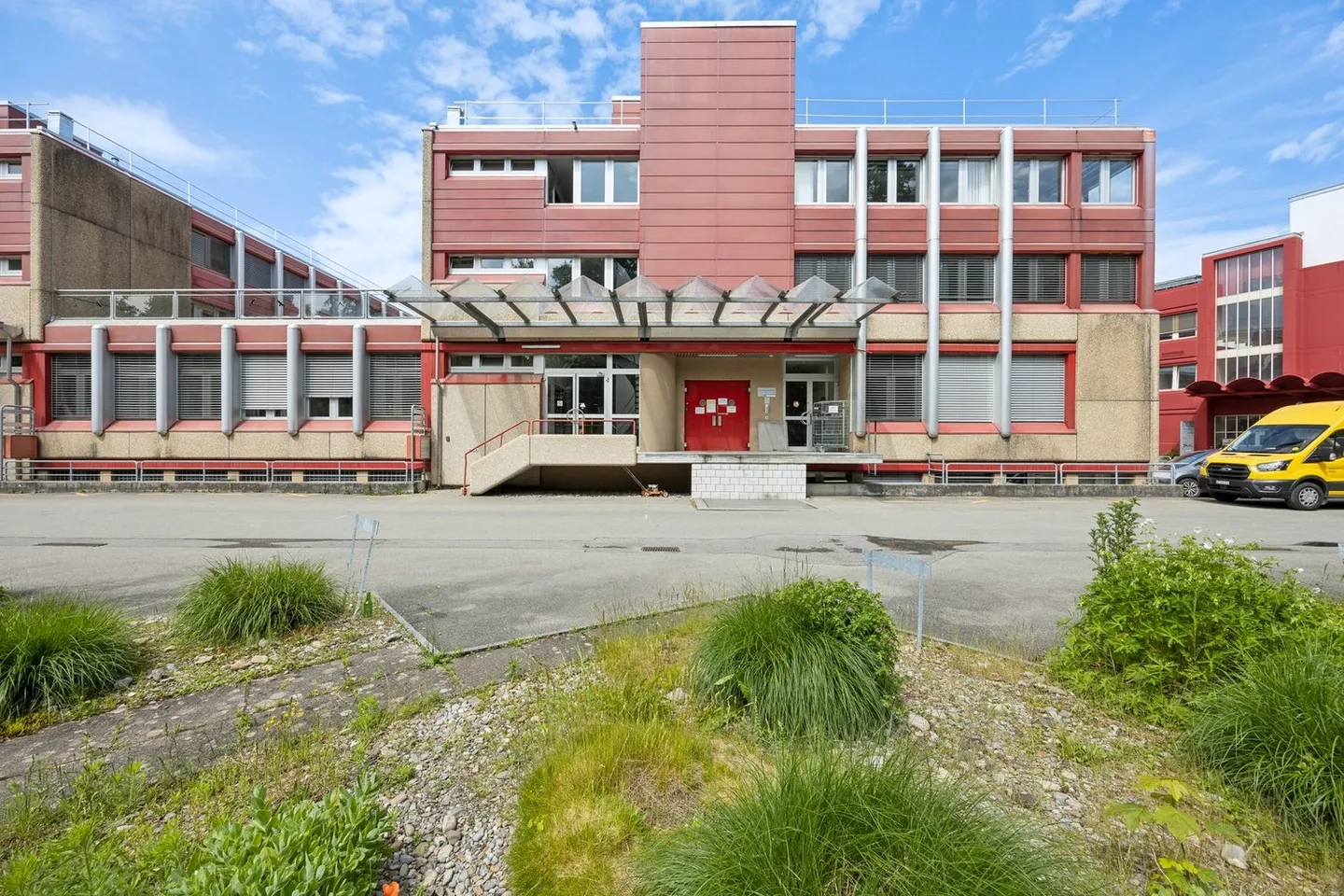 Spazio per uffici pronto per essere occupato di 850 m² – trasferisciti e inizia! - Foto 1 di 14