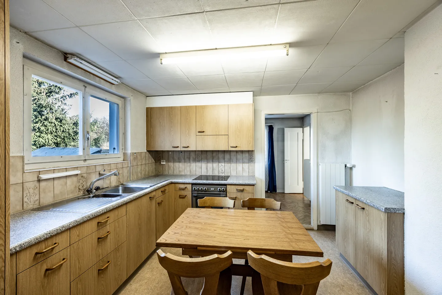 Property with potential in a beautiful location - Photo 6 of 10