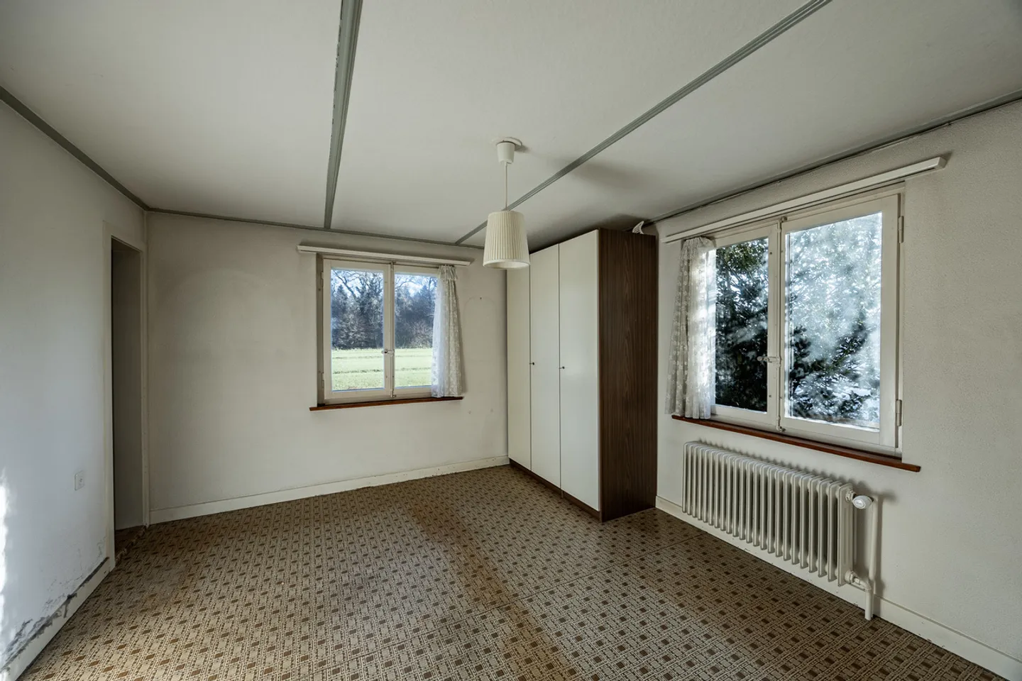 Property with potential in a beautiful location - Photo 8 of 10