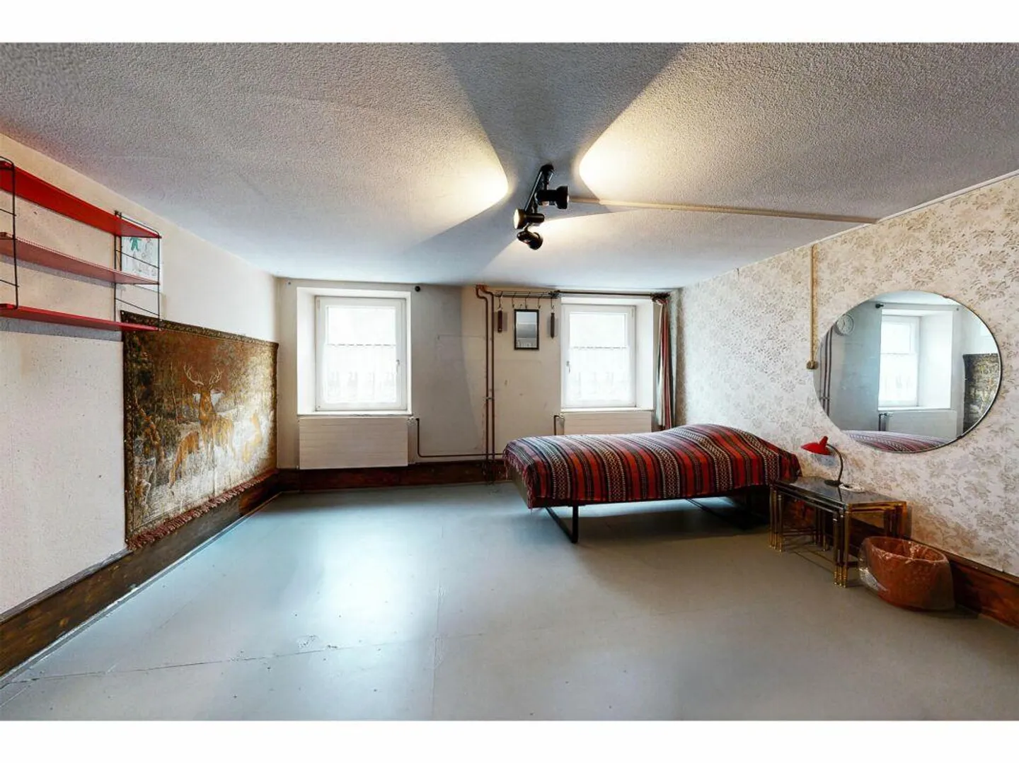 Maison individuelle spacieuse avec espace extérieur polyvalent, place de parking et abri/garage supplémentaire - Photo 23 sur 23