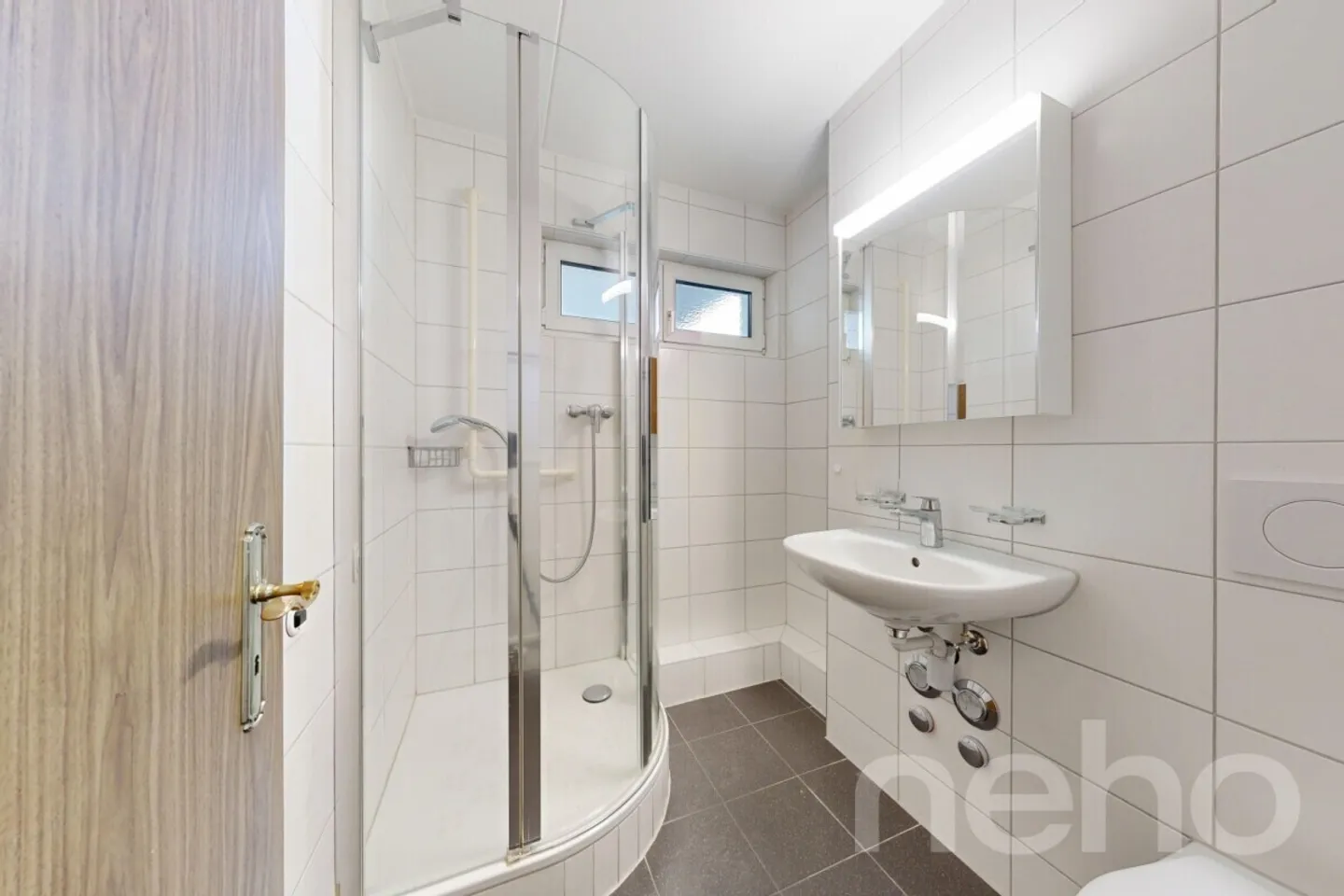 Practical 4-room apartment with large balcony in the Längi district - Photo 9 of 12
