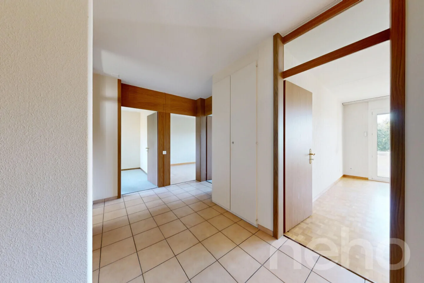 Practical 4-room apartment with large balcony in the Längi district - Photo 4 of 12