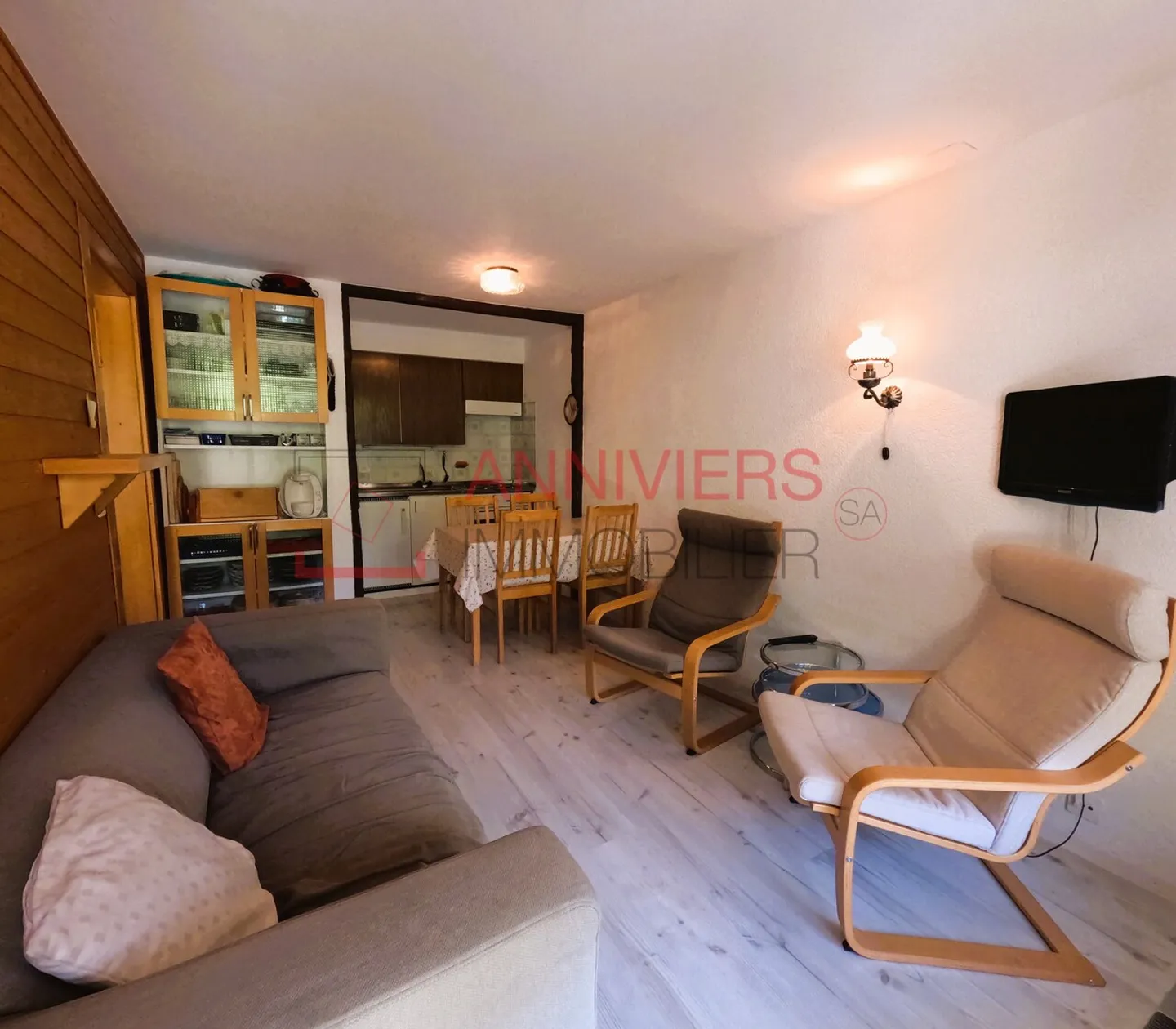 Charming 3-room apartment directly on the slopes in Grimentz - Photo 1 of 13