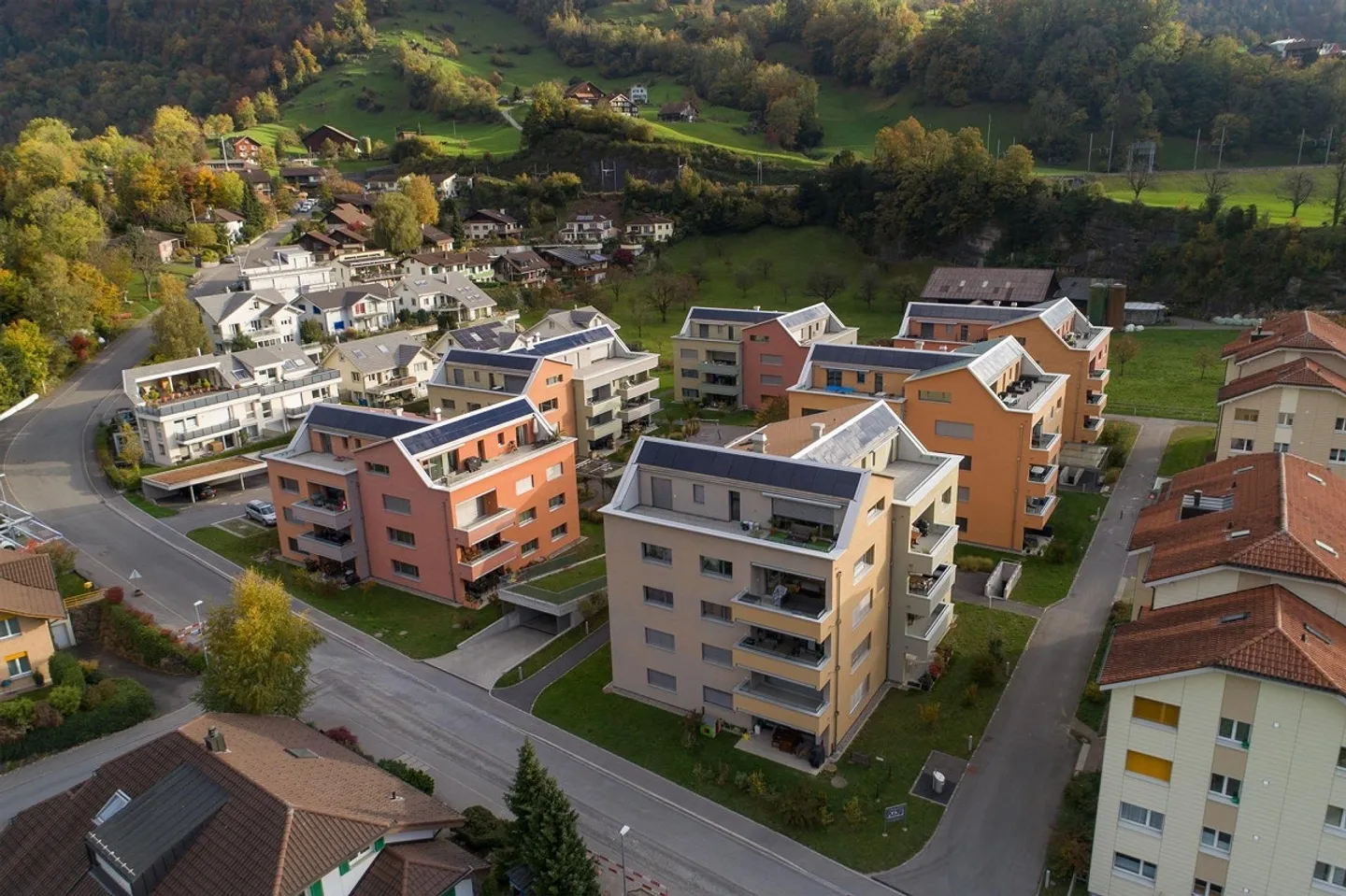 Appartamento moderno e luminoso di 4,5 stanze - Foto 1 di 9