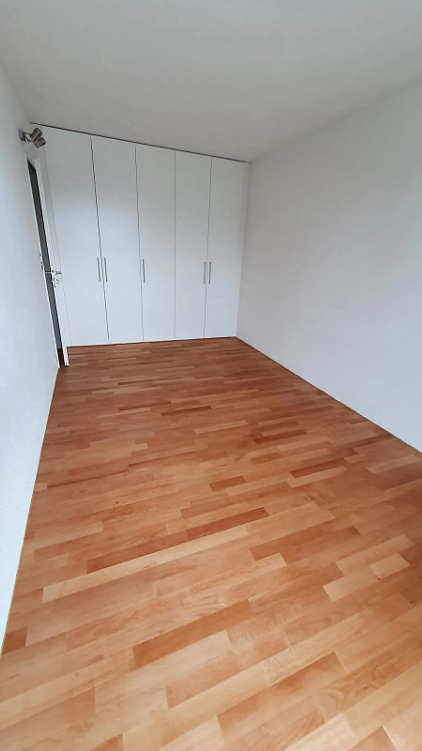 Reiheneckhaus mit Garten und viel Platz - Foto 5 von 6