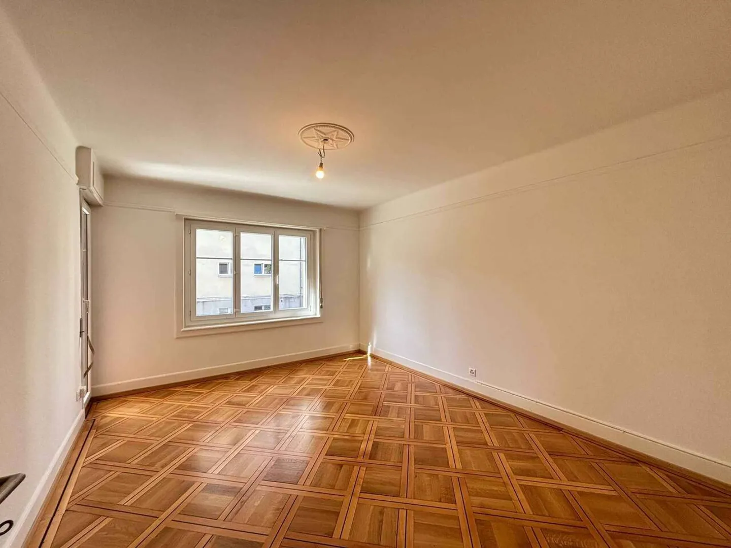 Charmant studio dans le quartier de Montchoisi à Lausanne - Foto 3 von 8