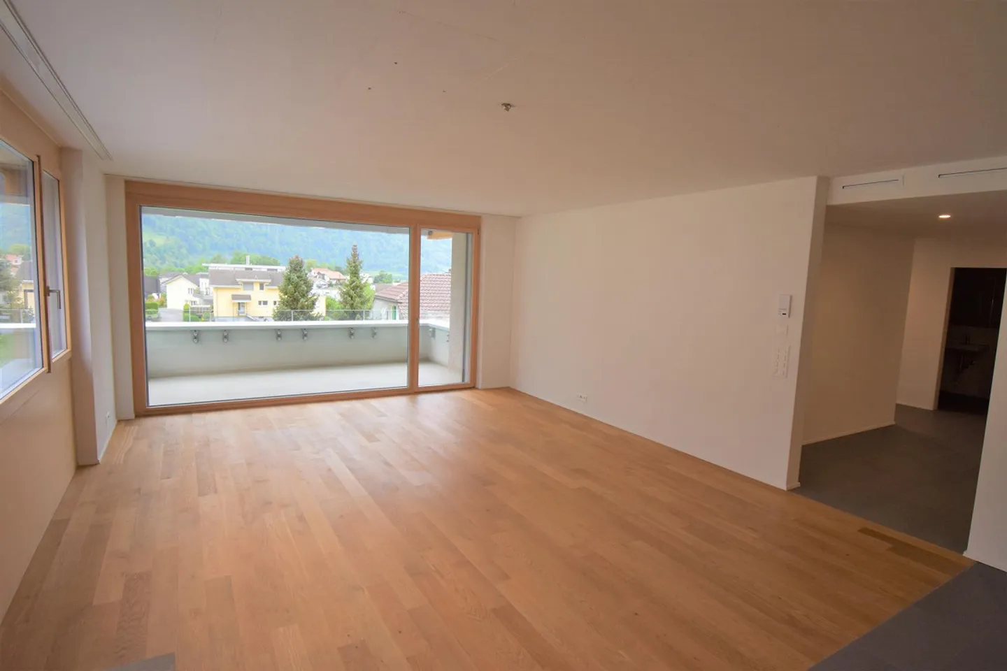Appartamento moderno e luminoso di 4,5 stanze - Foto 5 di 9