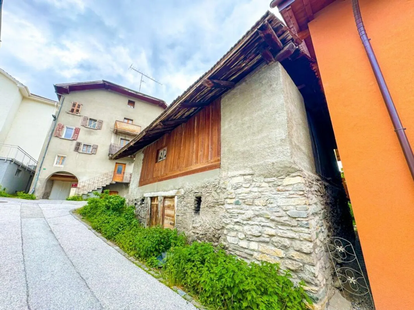 Scheune 4.5 Zimmer in Chalais - Foto 3 von 15