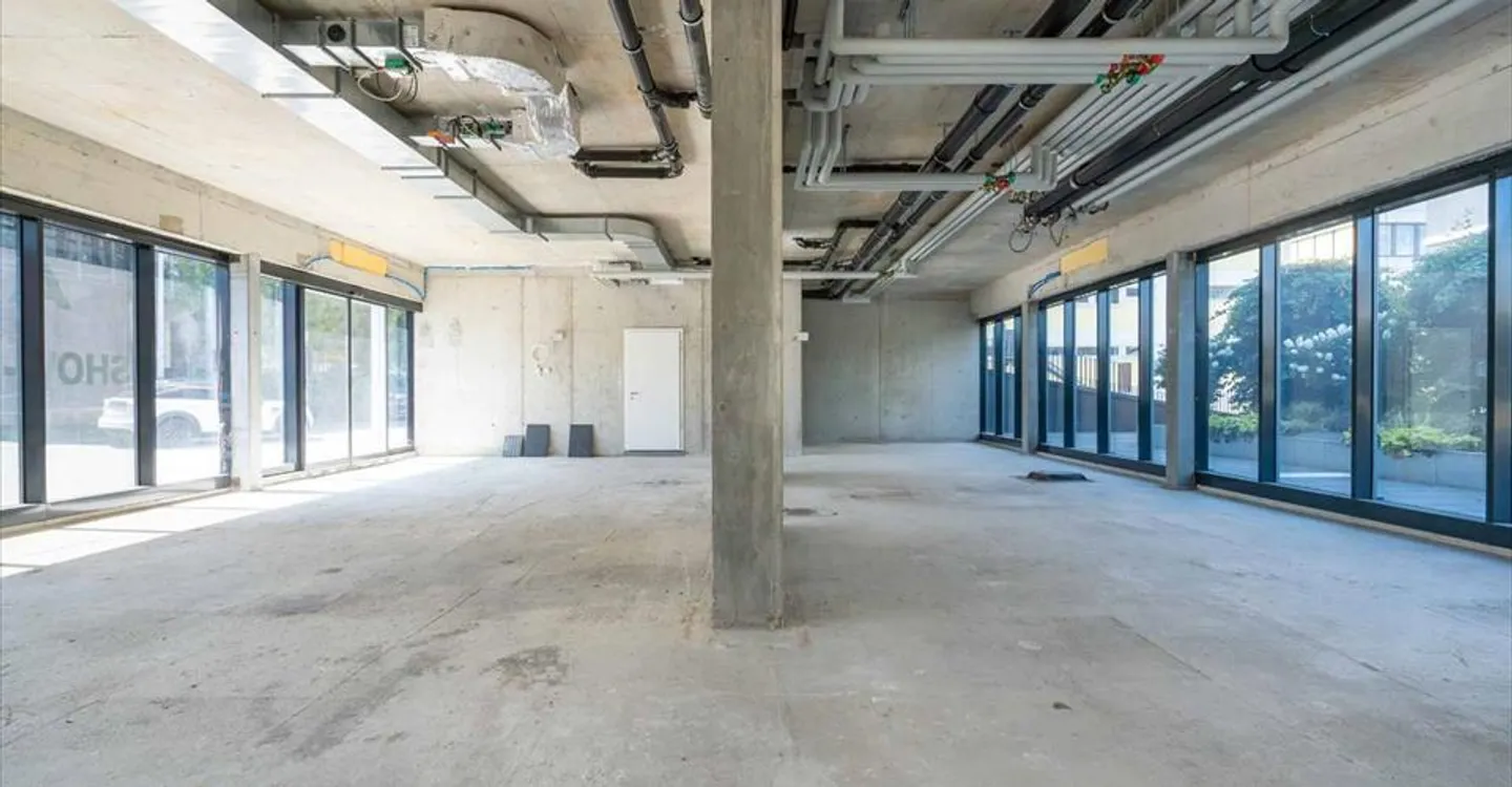 Shop for rent - Photo 5 of 6