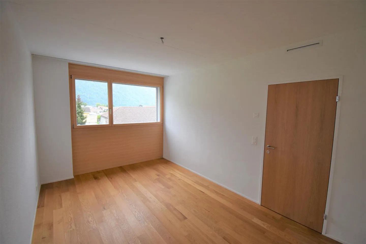 Appartamento moderno e luminoso di 4,5 stanze - Foto 7 di 9