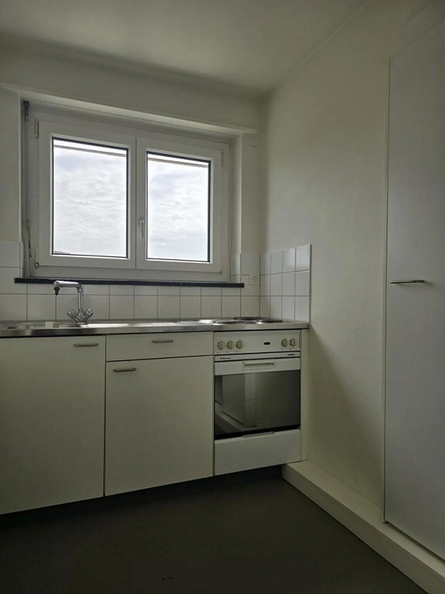 Apartment in the heart of Biel - Photo 2 of 5