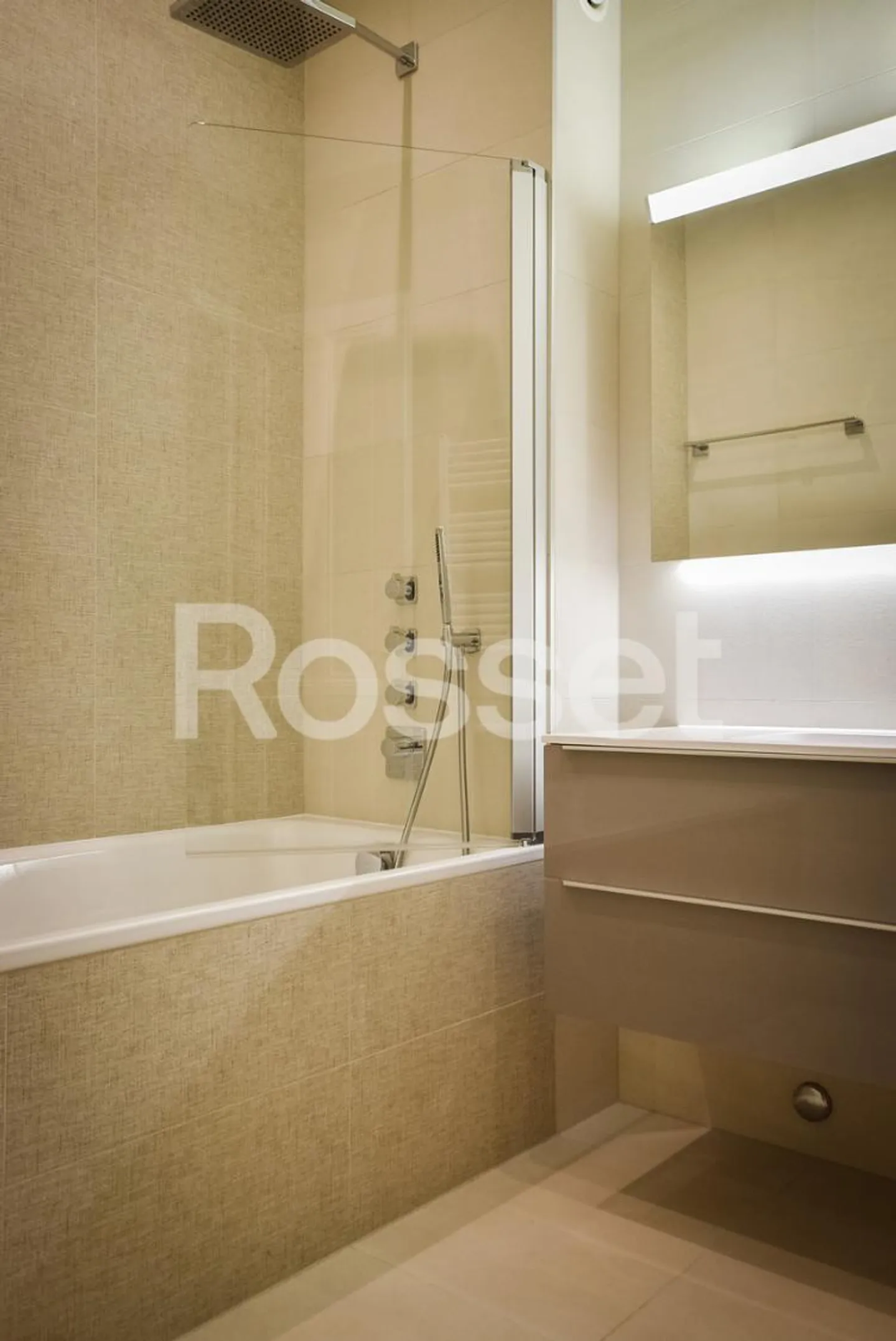 6-room apartment - Photo 7 of 9