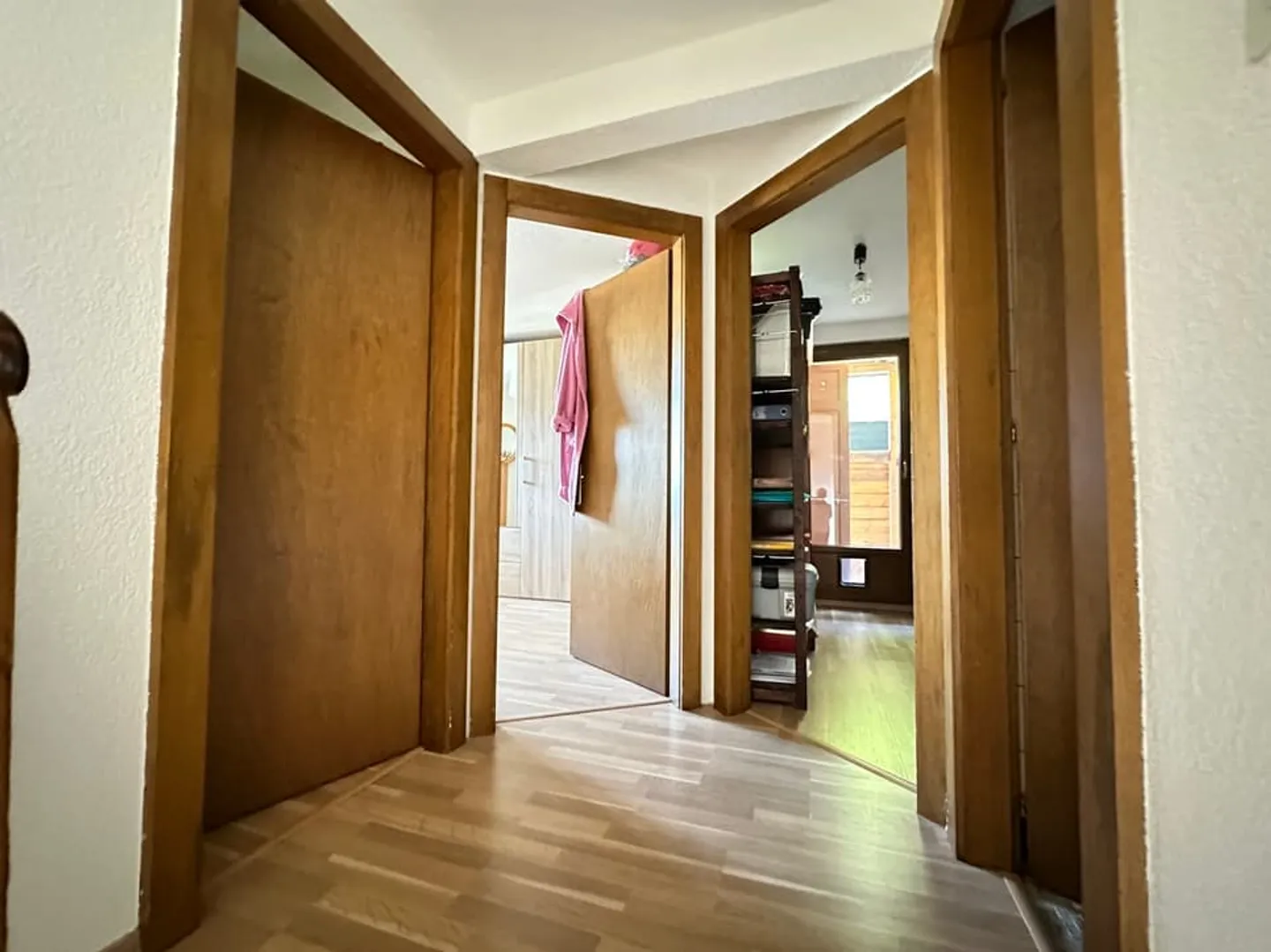 Charmant appartement en duplex de 4.5 pièces au rez-de-chaussée - Photo 6 sur 11