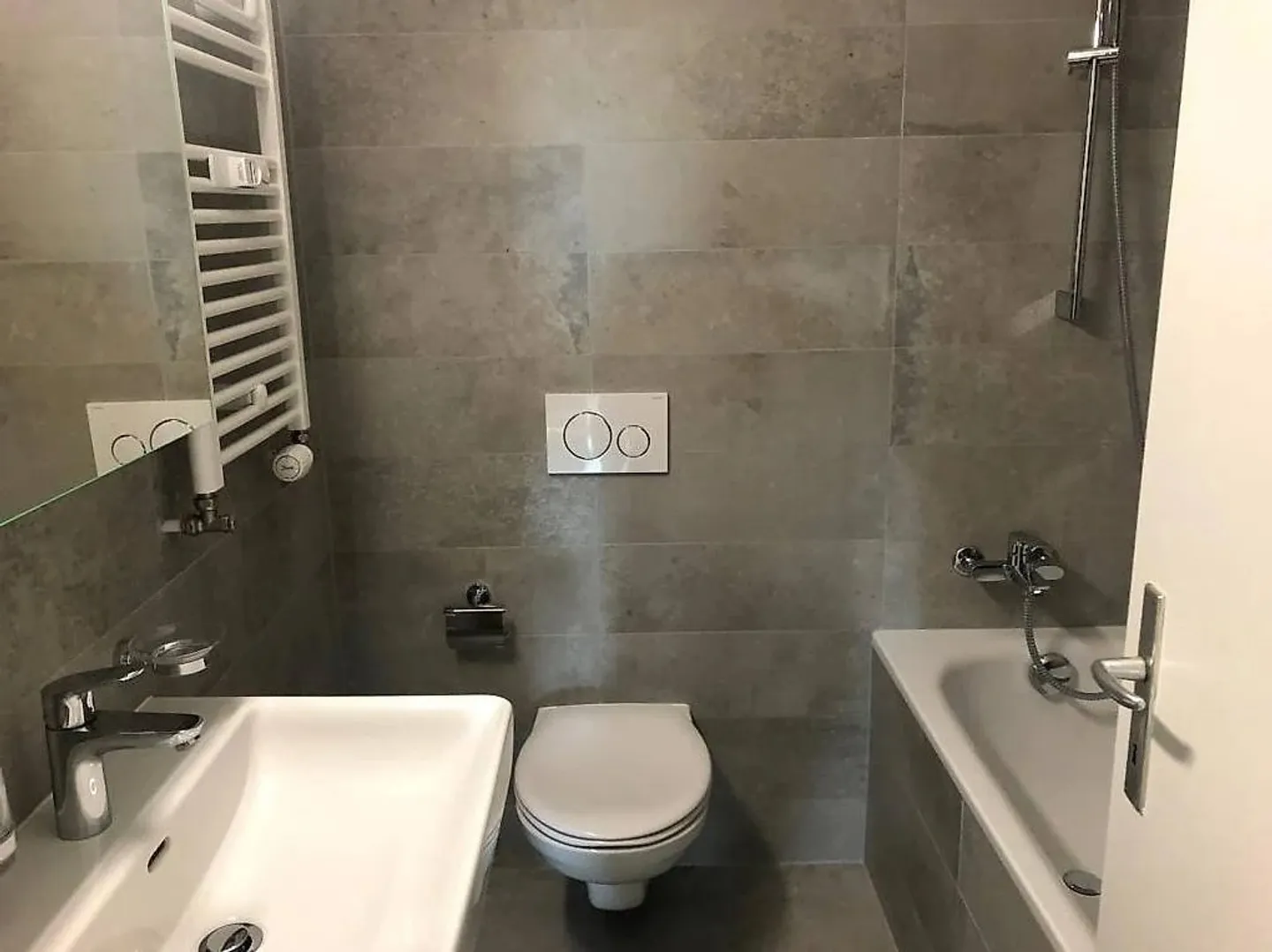 75m2 Apartment 3.5 rooms - Lausanne 1012 - CHF 1740 - Lease takeover - Photo 4 of 5