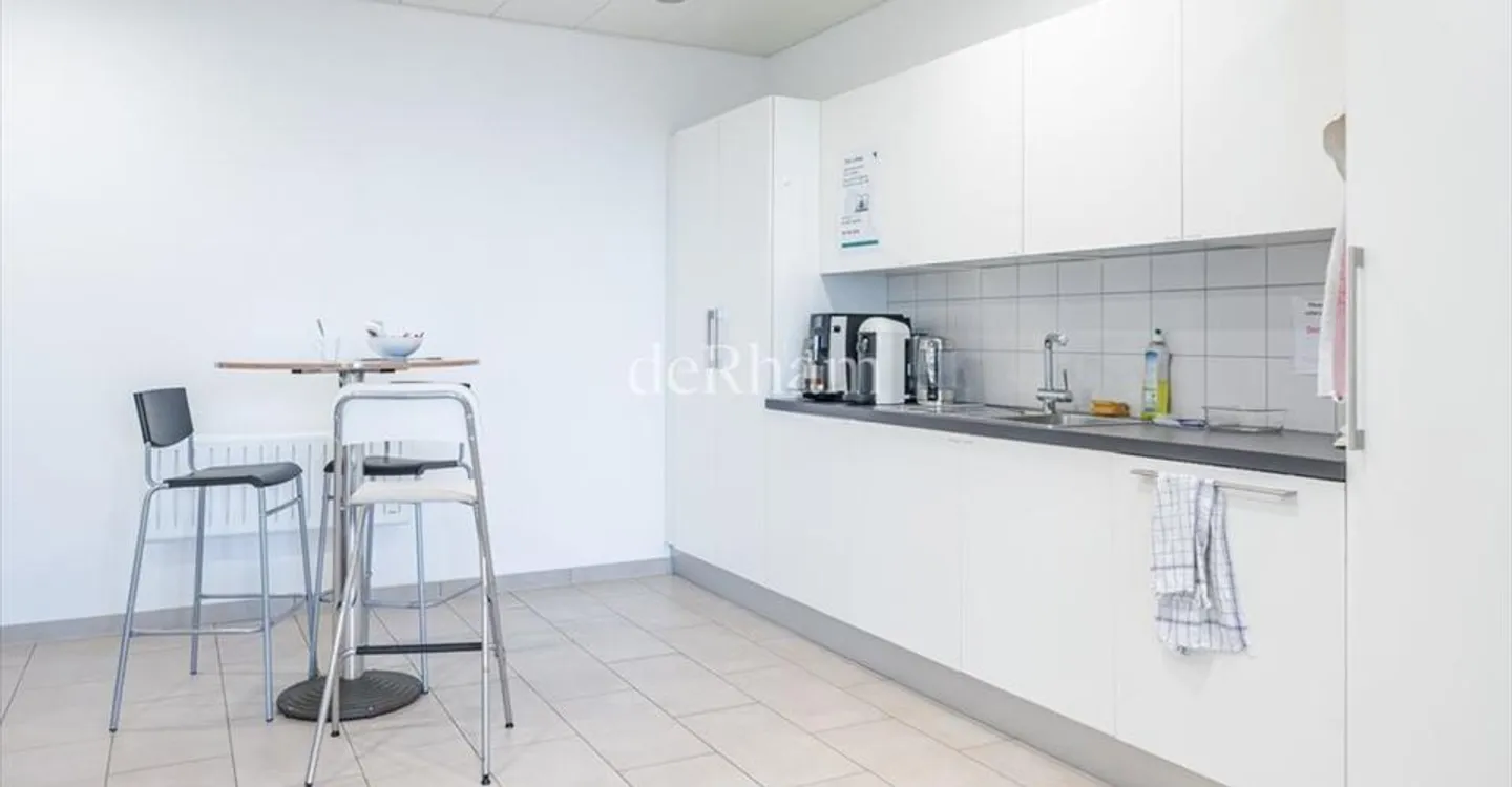 Office space for rent - Photo 6 of 9