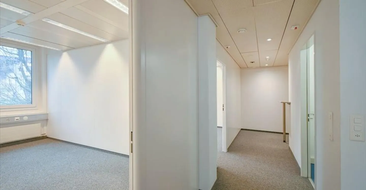 70 m2 - 1'100 m2 - Spazi per uffici nell'area industriale di Täfern - Foto 5 di 8