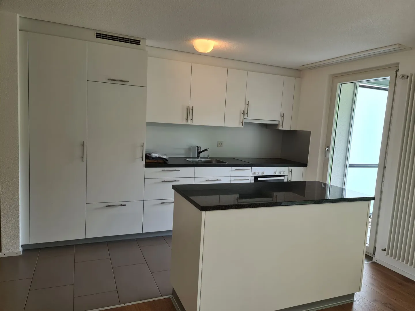 Helle 2,5-Zimmer Wohnung - Foto 3 von 6