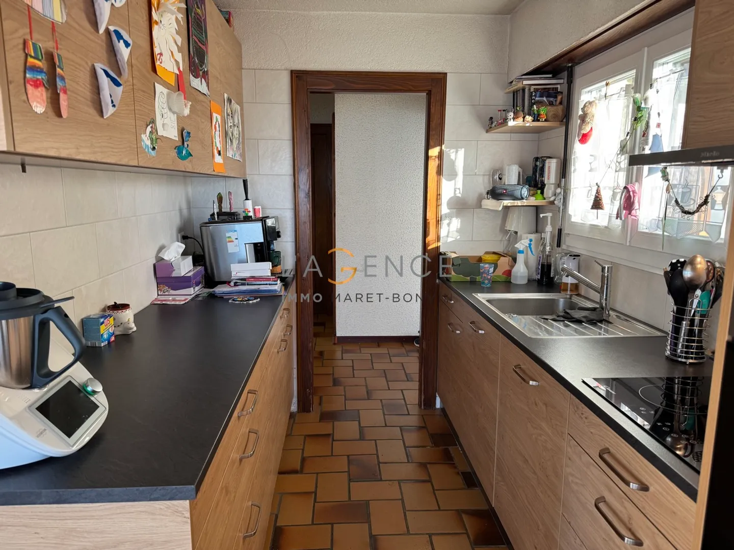 Appartement de 4.5 pièces  avec splendide vue sur la vallée du Rhône ! - Photo 3 sur 6