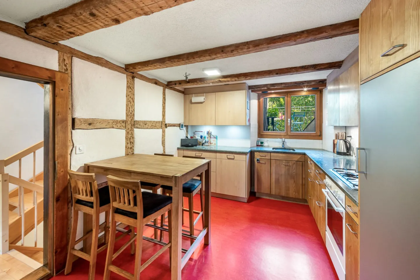 Maison individuelle en rangée attrayante de 6,5 pièces à louer à Ennenda près de Glarus - Photo 4 sur 12