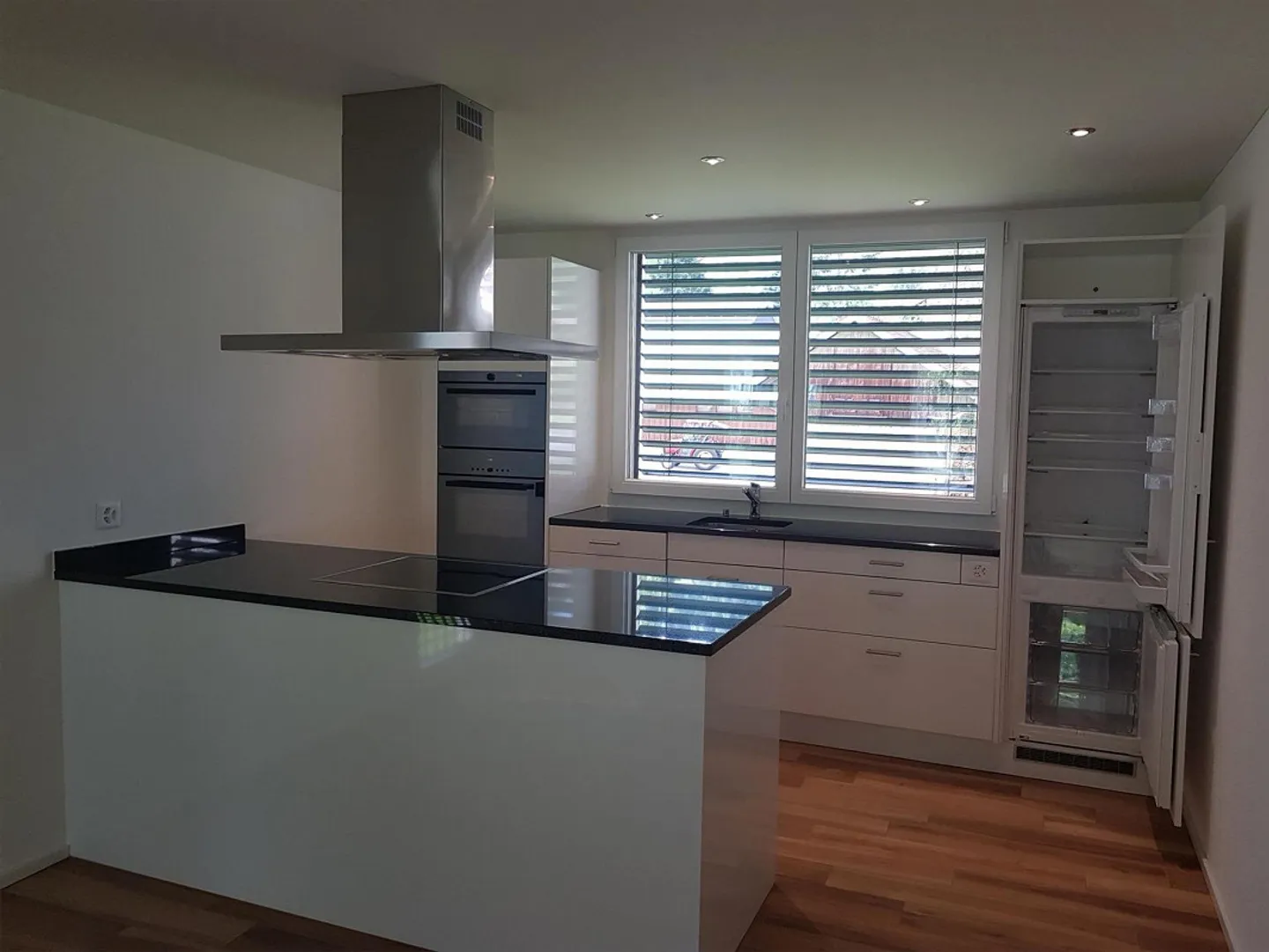 Moderne 3.5 Zimmerwohnung - Foto 2 von 13