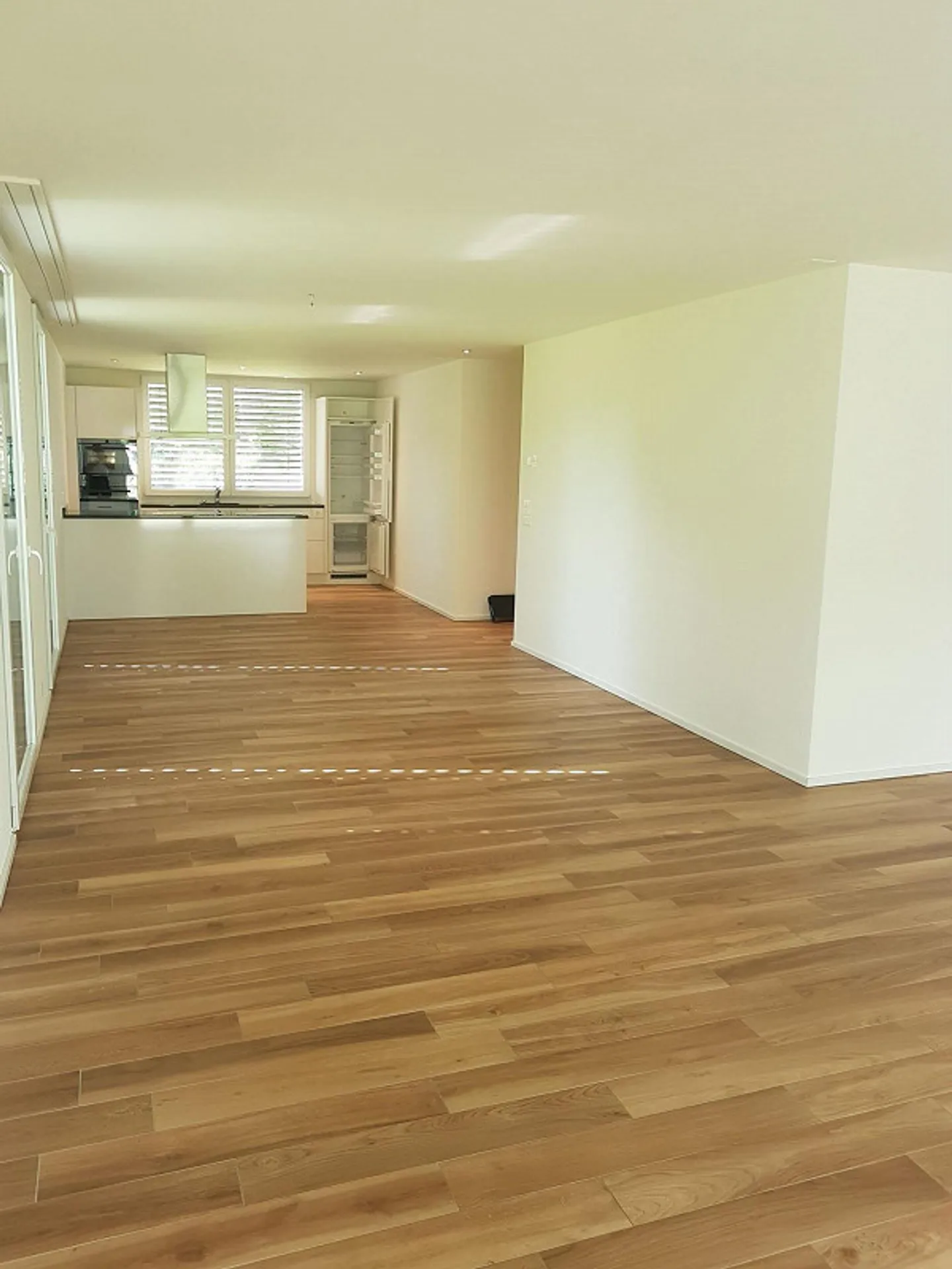 Moderne 3.5 Zimmerwohnung - Foto 4 von 13