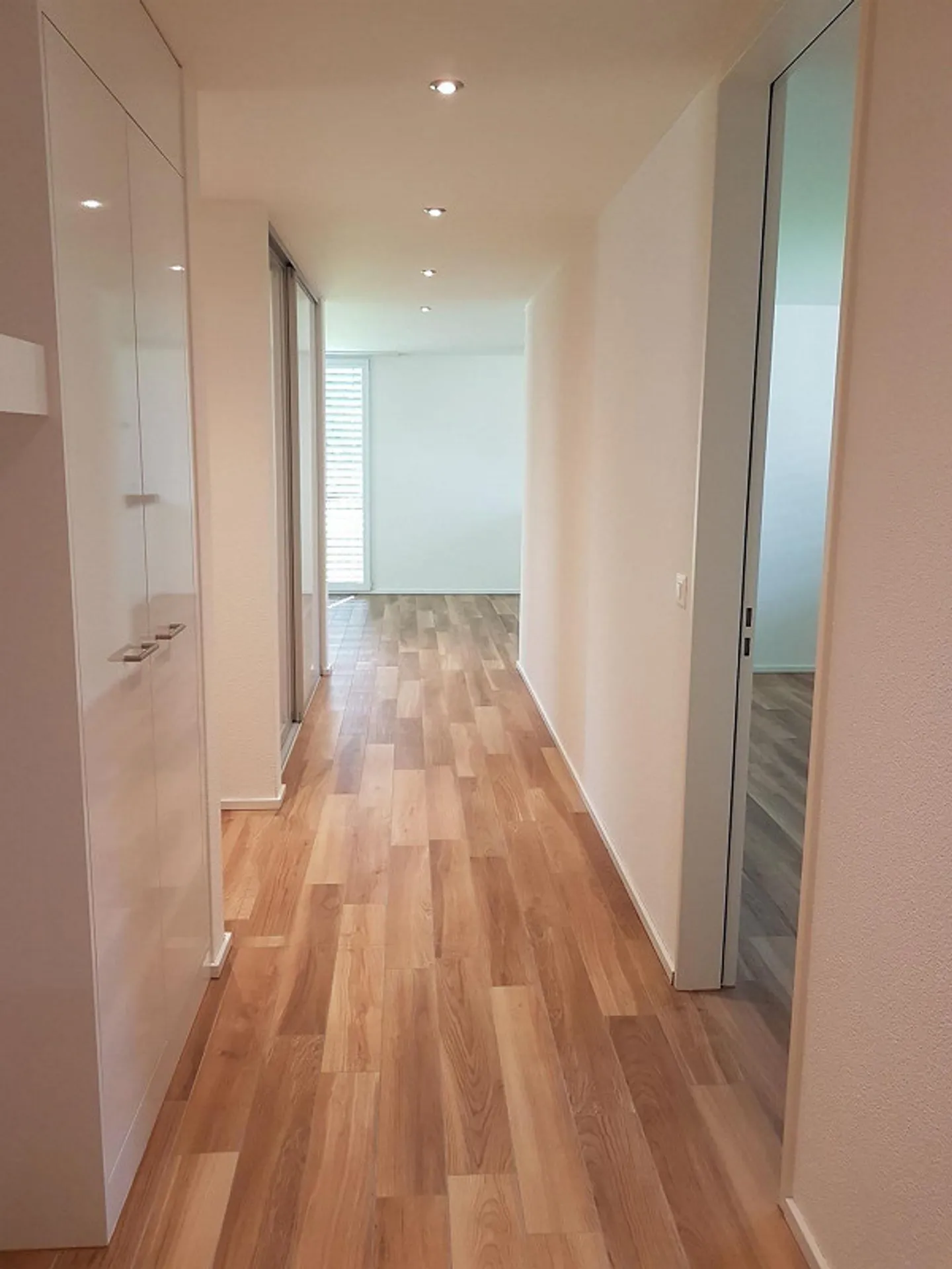 Moderne 3.5 Zimmerwohnung - Foto 5 von 13