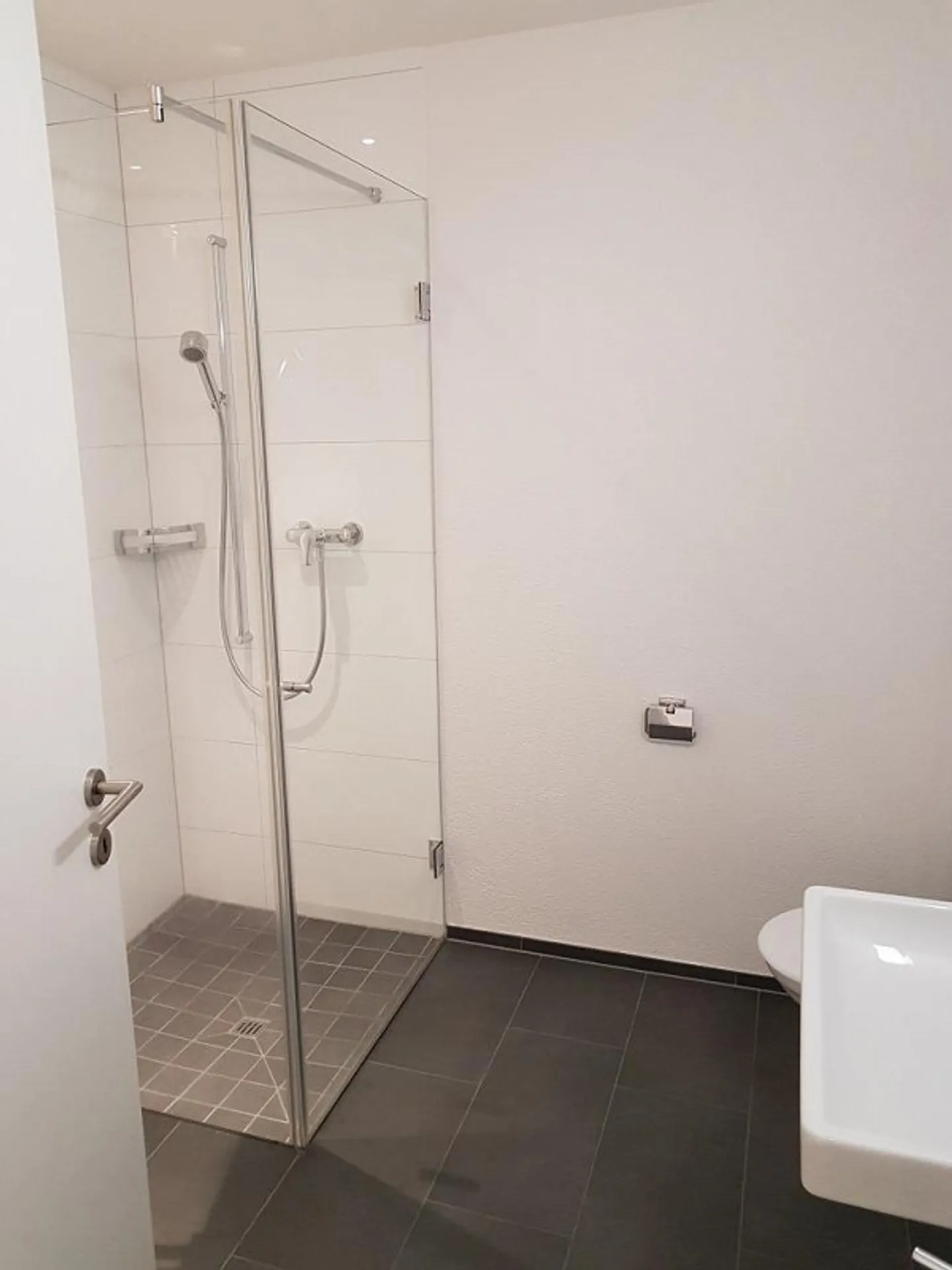 Moderne 3.5 Zimmerwohnung - Foto 9 von 13