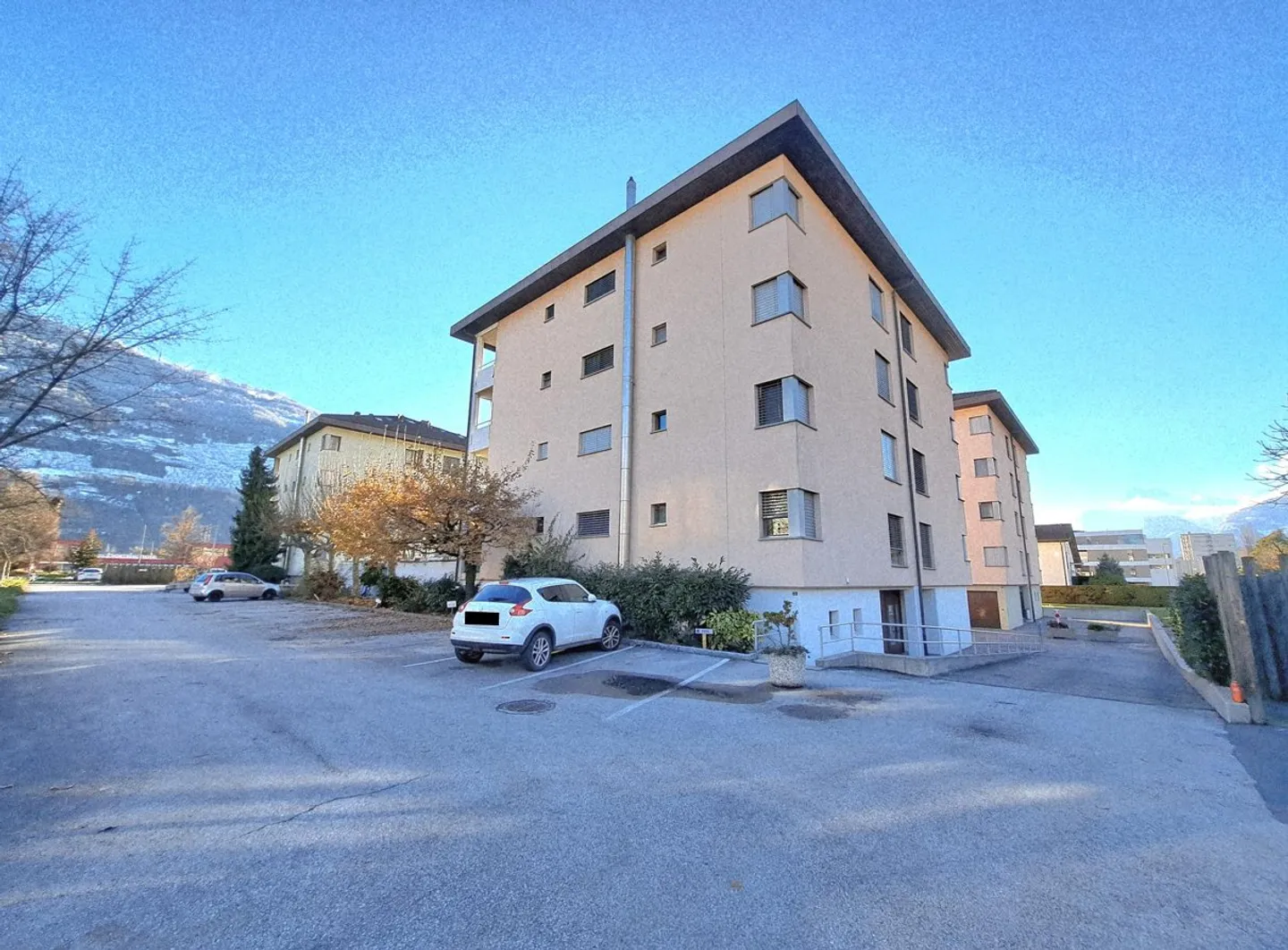 Sion | Place de parking extérieure - Photo 1 sur 2