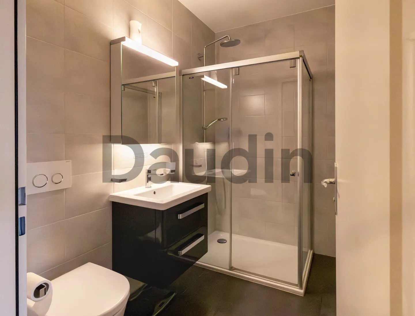 Casatax: charming apartment in a modern and secure residence - Photo 10 of 11