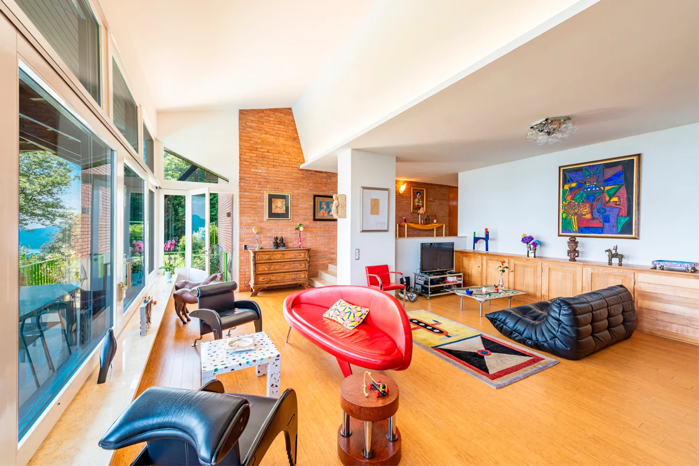 Villa d'auteur élégante dans un rare point d'énergie élevée. - Photo 7 sur 30