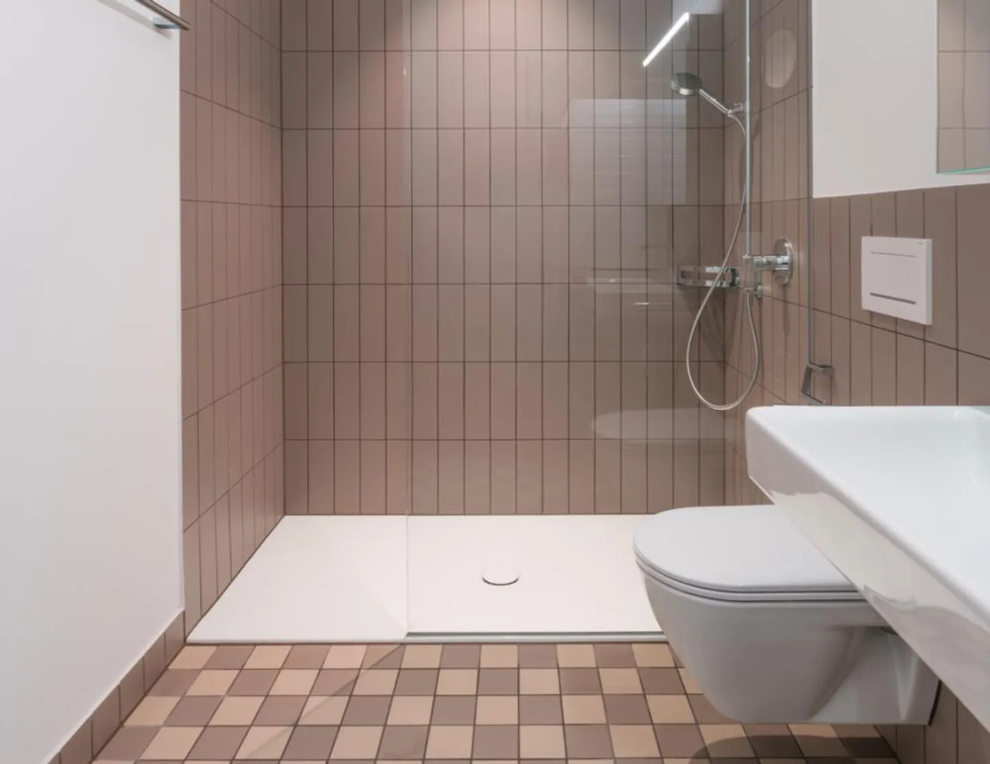 Emplacement résidentiel parfait au cœur d'Ebikon - Photo 2 sur 4