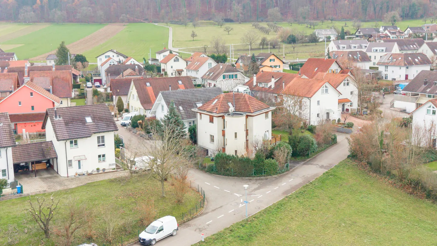 Belle maison individuelle de 4,5 pièces avec carport et grand jardin - Photo 24 sur 25