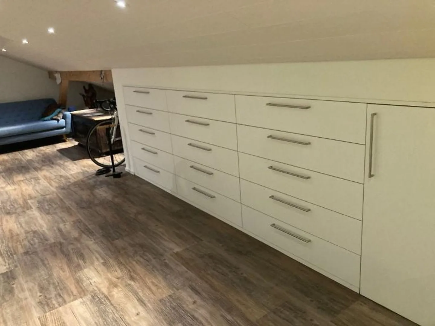 Appartement moderne sous les toits à louer à Schattdorf - Photo 5 sur 8