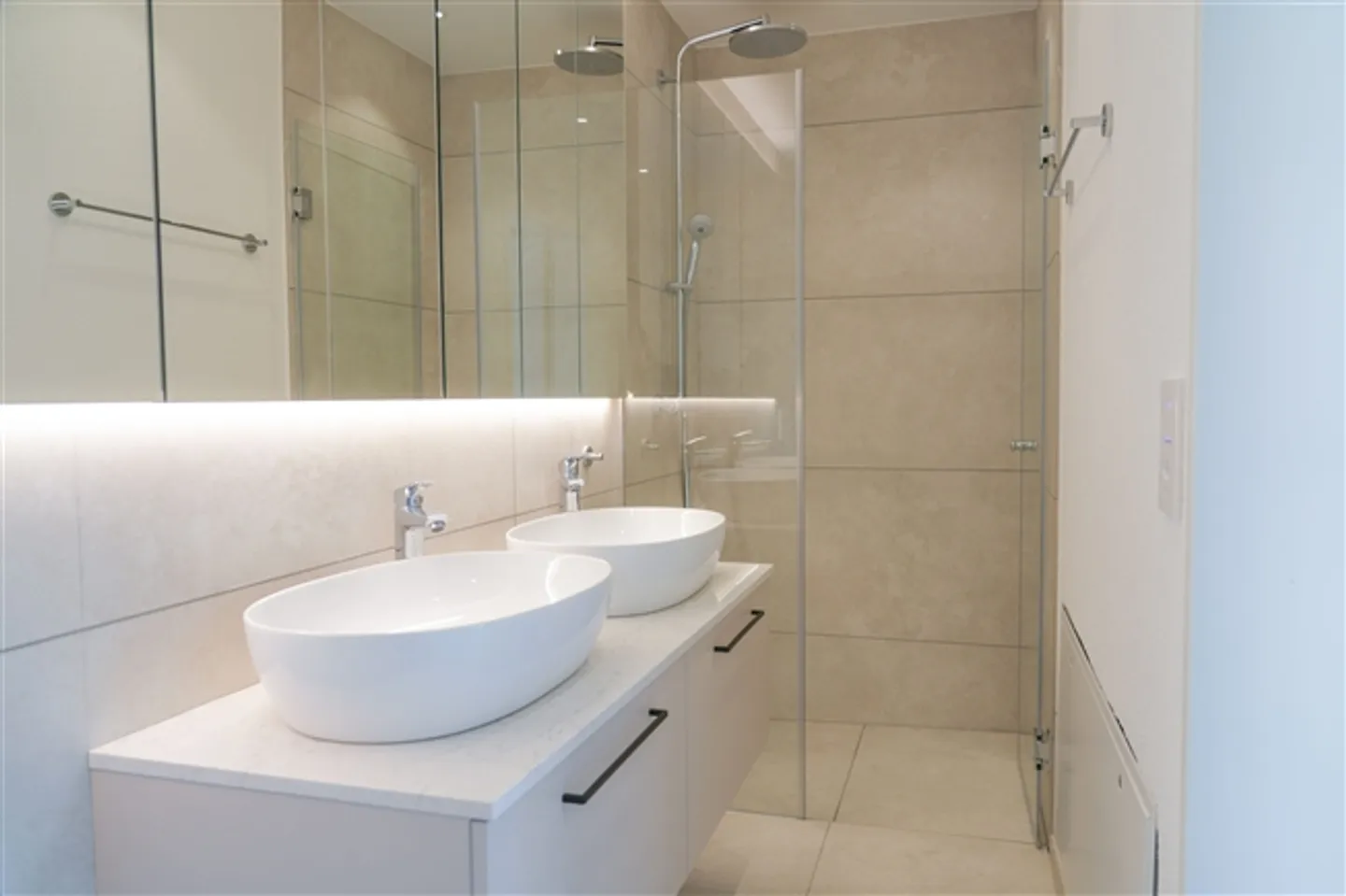 Modern 3.5-room maisonette with terrace in Grenchen - Photo 7 of 12