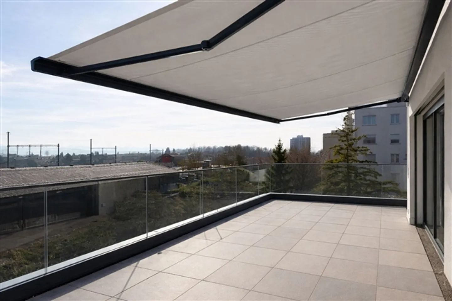 Modern 3.5-room maisonette with terrace in Grenchen - Photo 9 of 12