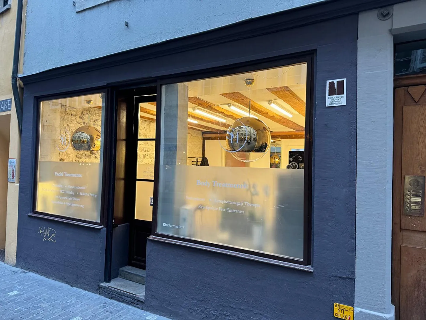 Nel cuore del Niederdorf - Salone consolidato o spazio per la tua idea - Foto 1 di 5